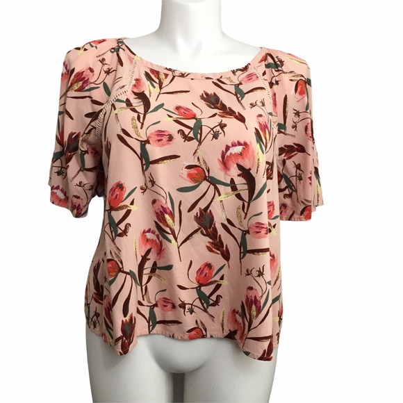 Ava & Viv Tops - Ava & Viv floral print short sleeve top. Sz 1X